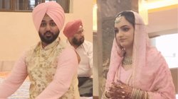 दूल्हे ने मंडप की ओर आ रही दुल्हन को देखकर दिया ऐसा रिएक्शन, Viral Video देख यूजर्स बोले – या तो यह या फिर कुछ भी नहीं…