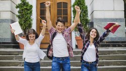 CAT Result 2025 Out: कैट रिजल्ट हो गया जारी, 12 कैंडिडेट्स ने किया 100 पर्सेंटाइल स्कोर; यहां देखें कटऑफ और स्कोरकार्ड डाउनलोड करने का तरीका