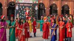 Christmas Day 2025 School Holidays: क्रिसमस डे पर इन राज्यों में रहेगी स्कूलों की छुट्टी, जानें दिल्ली से लेकर यूपी तक राज्यवार जानकारी
