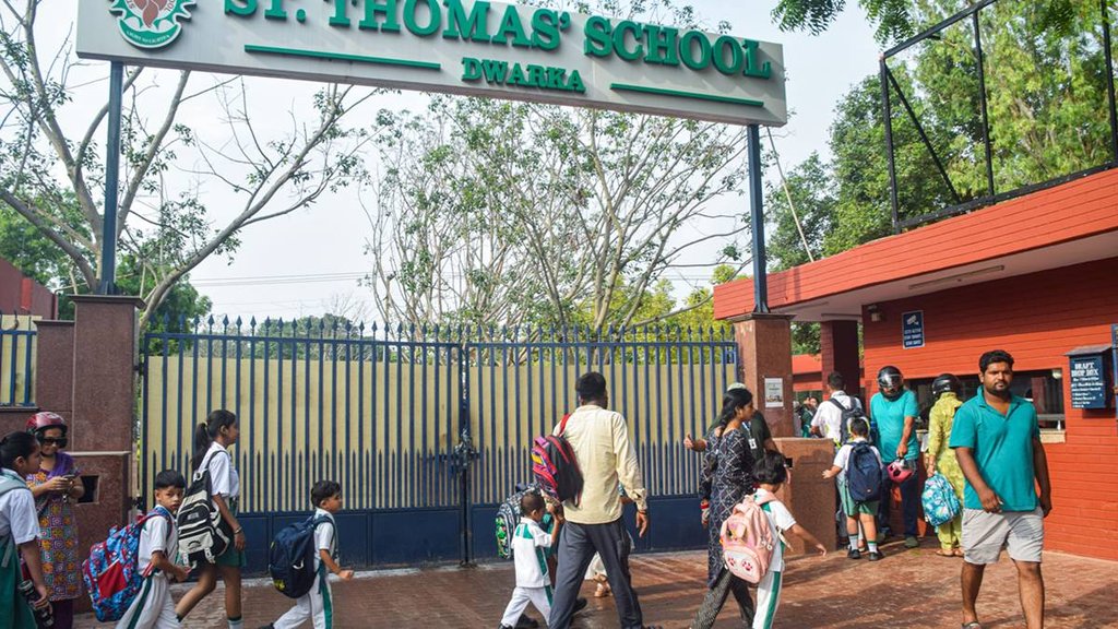 Delhi Government School, Delhi Private School, Private School Fee, Delhi Education Minister,