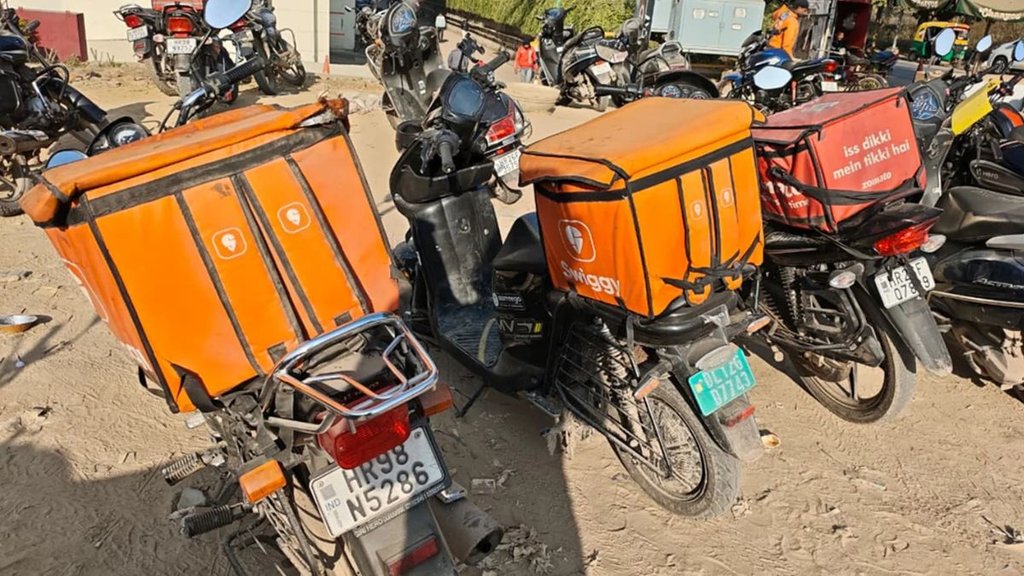 Instant Delivery Apps Strike, gig Workers Strike, Strike