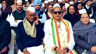 Digvijay Singh | Shashi Tharoor News | latest news | congress | rahul gandhi