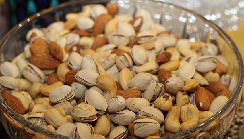 natural foods to stay warm