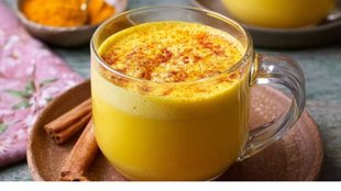 Sardiyon Mein Haldi Doodh Ke Fayde | warm milk with turmeric benefits and recipe | Turmeric milk recipe