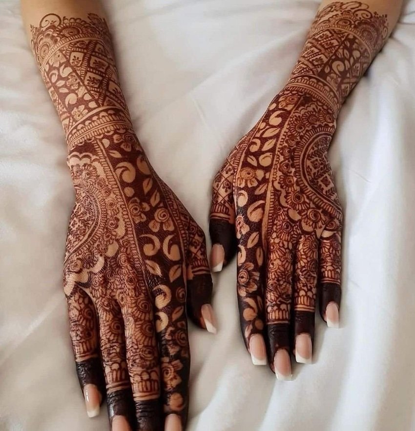 How to choose mehndi for Indo-Western look
