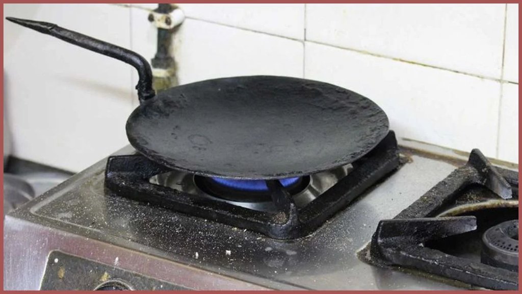 Clean Iron Tawa, How to clean iron tawa, clean iron tawa HINDI