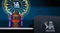 IPL Auction 2026: कैमरन ग्रीन, वेंकटेश से रवि बिश्नोई तक; ये हैं 2 करोड़ बेस प्राइस वाले बिके और नहीं बिके खिलाड़ी