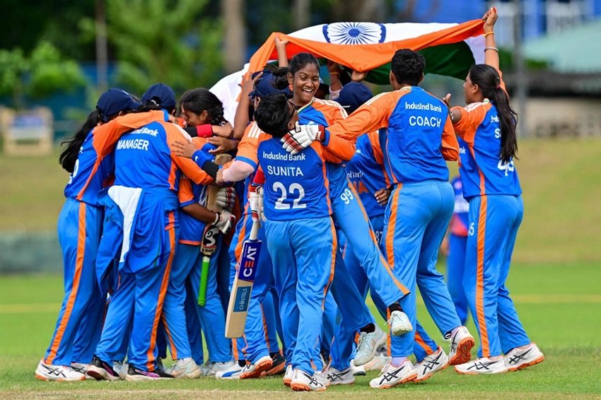 Indian blind women also bought the cricket cup AFP