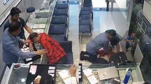 Jewellery Trader Suffers Heart Attack in Kota Showroom Owner Saves Life with CPR CCTV Video Goes Viral