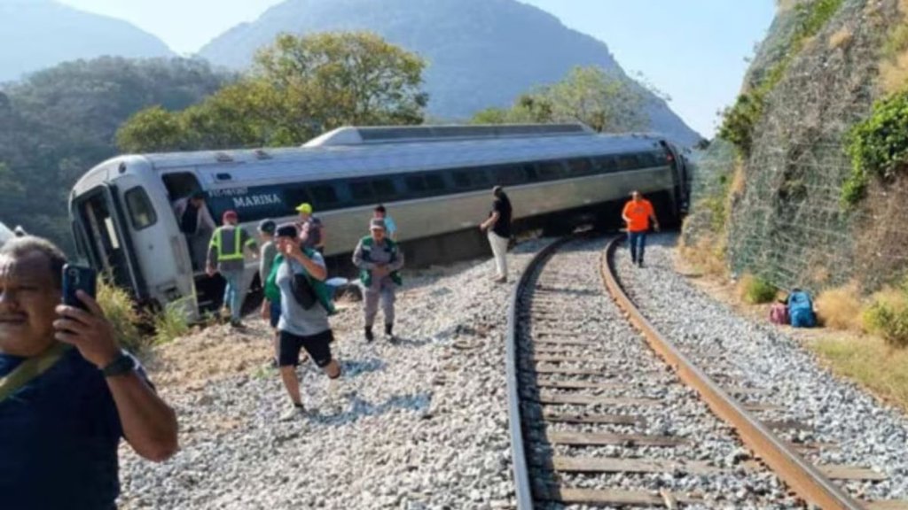 MEXICO, TRAIN ACCIDENT MEXICO, TRAIN ACCIDENT