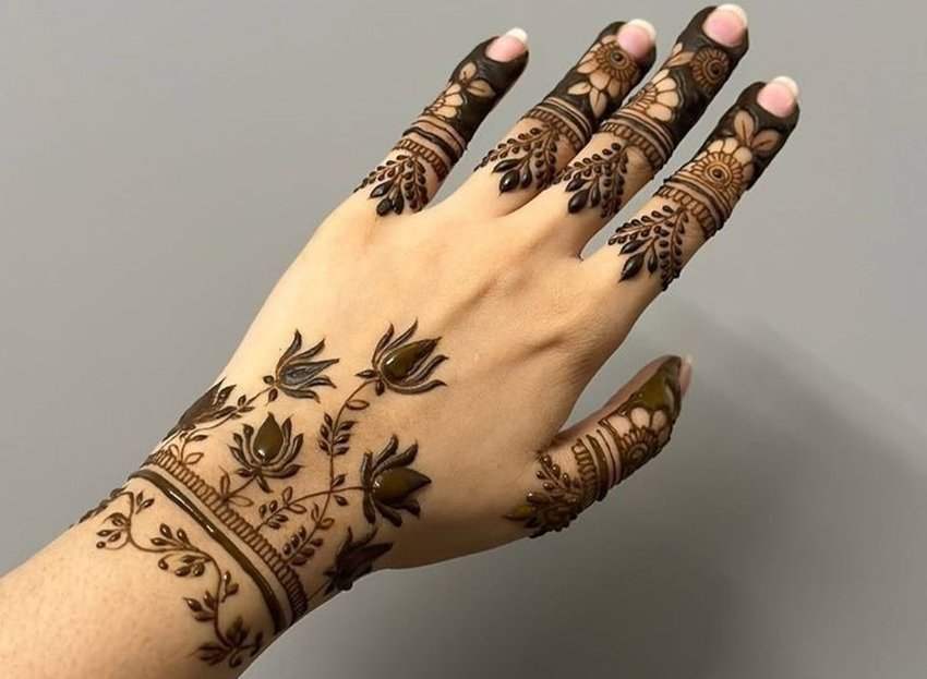 Modern Mehndi Designs 2025