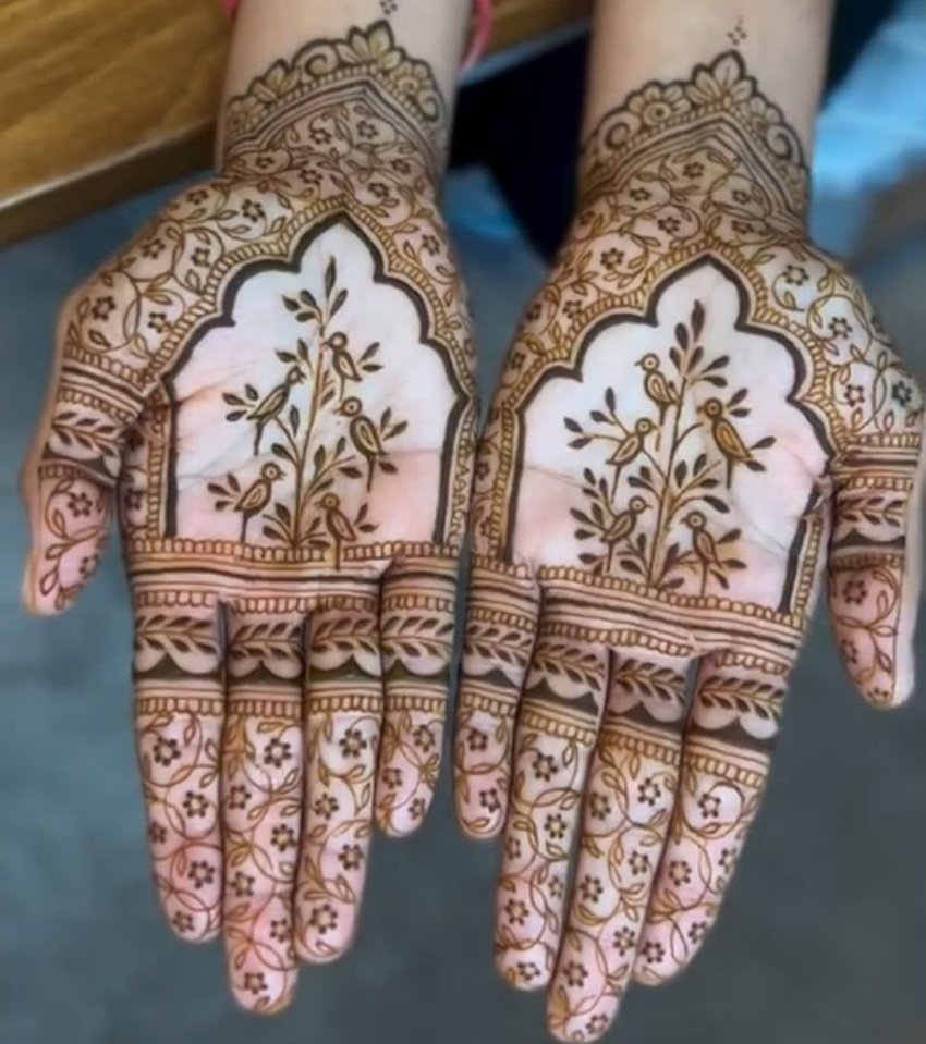 Modern mehndi for Indo-Western outfits