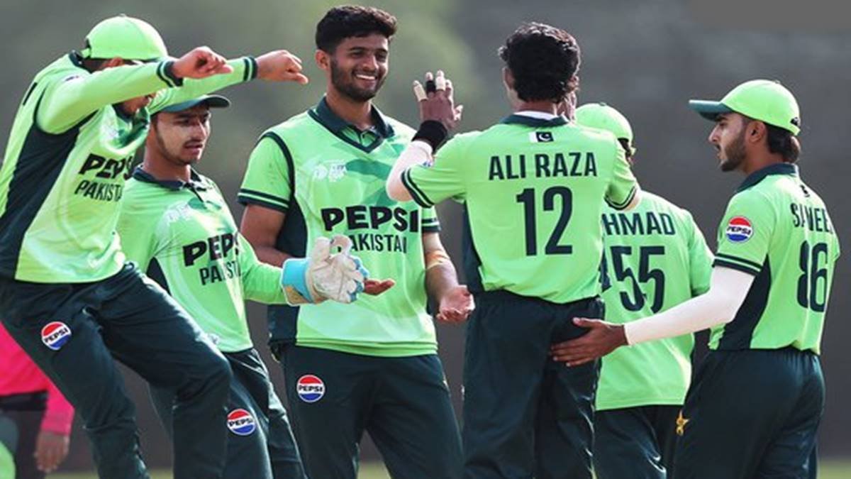 U19 एशिया कप जीतने के बाद पाकिस्तानी खिलाड़ियों ने भारतीय अभिनेता के डांस स्टेप को किया फॉलो, देखें VIDEO