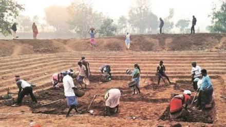 5 major differences between the viksit bharat ji ram ji bill and MNREGA | ' VB-G Ram G की क्या है फुल फॉर्म? इन 5 वजहों से मनरेगा से अलग | Jansatta