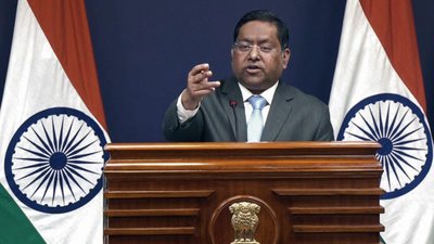 ‘उनका रिकॉर्ड खुद बोलता है’, भारत ने पाकिस्तान की टिप्पणियों को किया खारिज