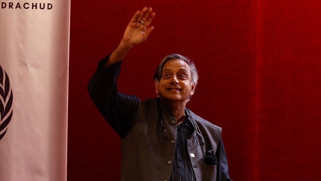 Shashi Tharoor, Veer Savarkar Award, Hindi News