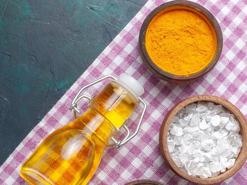 Traditional Indian oral hygiene