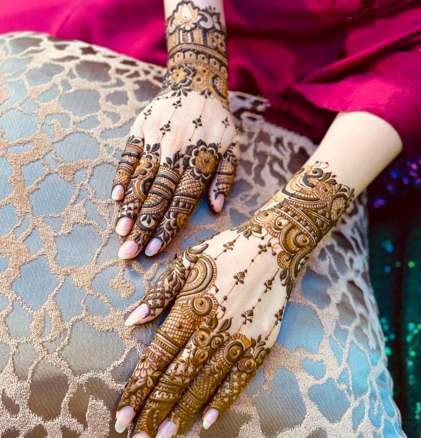 Trending fusion mehndi designs for weddings