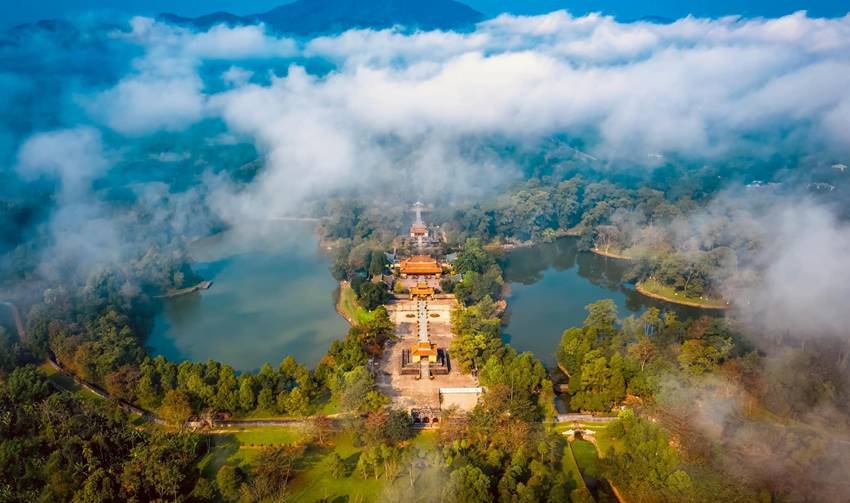 Vietnam itinerary under 40000