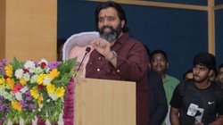 ‘आवारा कुत्तों को एनिमल लवर्स के घरों में छोड़ देना चाहिए’, महाराष्ट्र विधानसभा में बोले बीजेपी विधायक