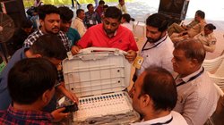 Delhi MCD By Election Result 2025 LIVE: 51 उम्मीदवारों की किस्मत का फैसला आज, थोड़ी देर में शुरू होगी काउंटिंग