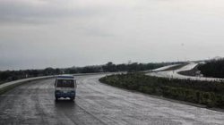 दिल्ली-मुंबई एक्सप्रेसवे: 4 साल बाद भी नहीं बन पाई 87 किलोमीटर सड़क, NHAI-कॉन्ट्रैक्टर आमने-सामने