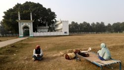 राम मंदिर में तो धर्म ध्वज लहरा गया, अयोध्या में प्रस्तावित मस्जिद निर्माण का क्या हुआ?