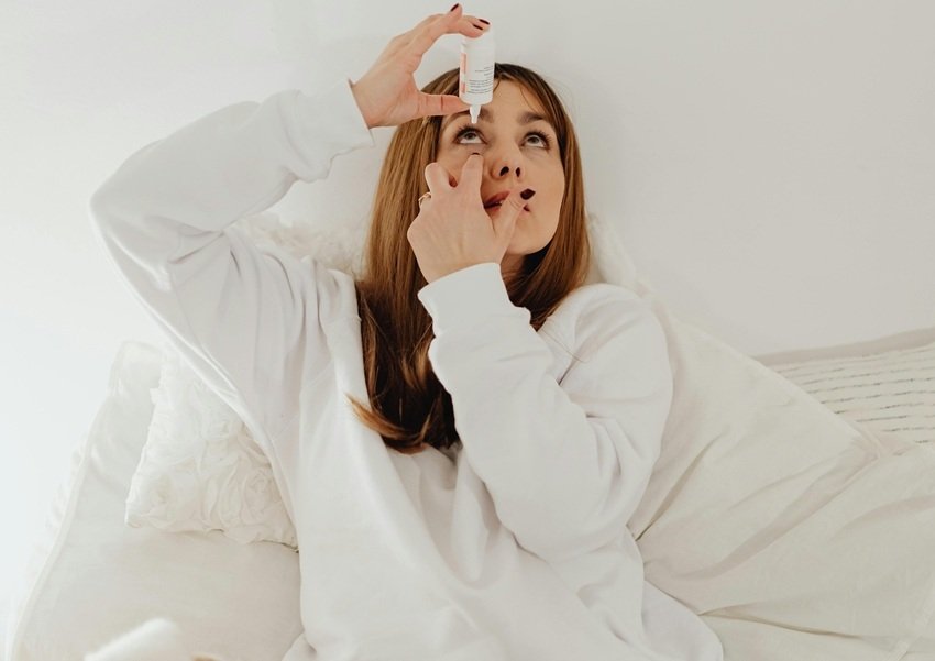 dust and smoke eye problems