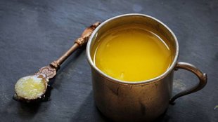 ghee peene ke fayde, warm water with ghee benefits, ghee for digestion, ghee weight loss tips, ayurvedic benefits of ghee, ghee detox benefits, ghee for gut health, ghee for constipation relief, ghee morning routine, सुबह खाली पेट घी पीने से क्या होता है, घी पीने के आयुर्वेदिक फायदे, वजन घटाने में घी के फायदे, पेट साफ करने के लिए घी, ghee water benefits in morning, ghee with warm water benefits, सुबह खाली पेट घी पीने के फायदे, गर्म पानी में घी पीने के फायदे, benefits of warm water with ghee, गर्म पानी में घी मिलाकर पीने से क्या होता है, गर्म पानी में घी पीने के फायदे
