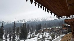 New Year Kashmir Weather: नए साल पर कश्मीर में कैसा रहेगा मौसम? जानिए बर्फबारी को लेकर मौसम विभाग का अनुमान