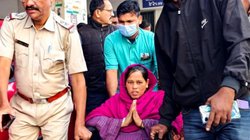 ‘दिल्ली से हमें उठाया गया, वहां वापस नहीं जाऊंगी’, बांग्लादेश से भारत लौटीं सुनाली खातून का दर्द