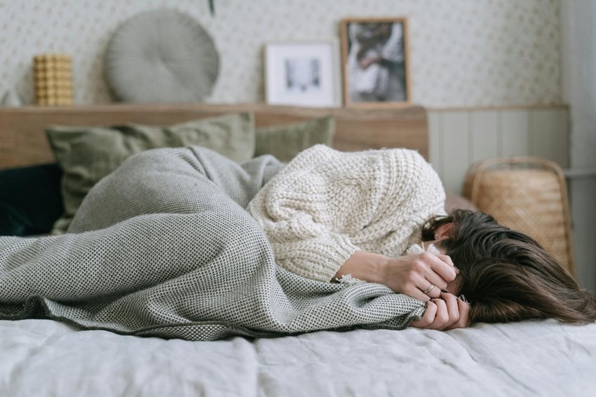 sweater sleeping risks