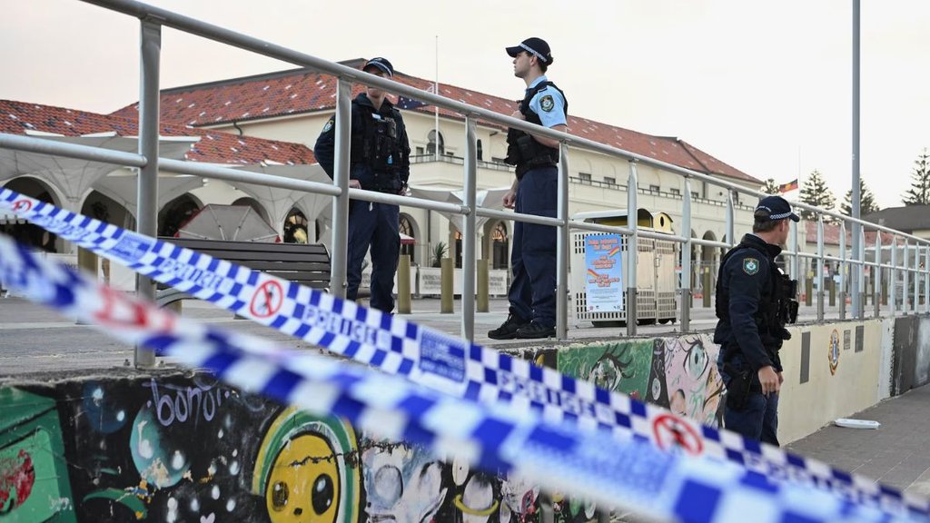 sydney shooting, bondi shooting sydney shooting, bondi shooting