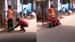 सड़क पर सासू मां के हाथ जोड़कर पैर पर गिरने लगा दामाद, पत्नी के लिए रोता रहा, नहीं पिघला महिला का दिल, क्या है कहानी