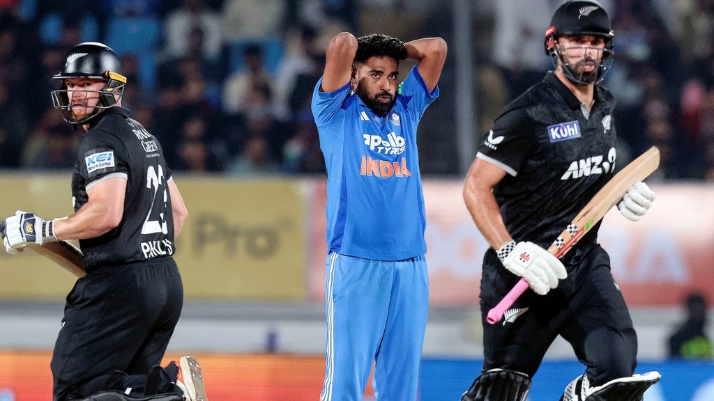 IND vs NZ, IND vs NZ 3rd ODI, Daryl Mitchell, Glenn Phillips, Daryl Mitchell Century, Glenn Phillips Century, India vs New Zealand, IND vs NZ ODI indore, Arshdeep Singh, Harshit Rana, Kuldeep Yadav, Shubman Gill, New Zealand Batting