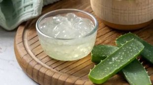 Aloe Vera Gel for Face, Aloe Vera Skincare in Winter, How to Apply Aloe Vera Gel, Winter Skincare Tips, Natural Skincare Remedies, Aloe Vera Benefits for Skin