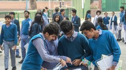 CBSE की साइको-सोशल काउंसलिंग सर्विस शुरू, बोर्ड एग्जाम से पहले स्टूडेंट्स को कैसे रहना है स्ट्रेस फ्री, यहां चलेगा पता