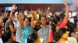 Ladki Bahin Yojana 2026: एक गलती से रुके 24 लाख महिलाओं के पैसे! अब सरकार ने दिया ये आदेश