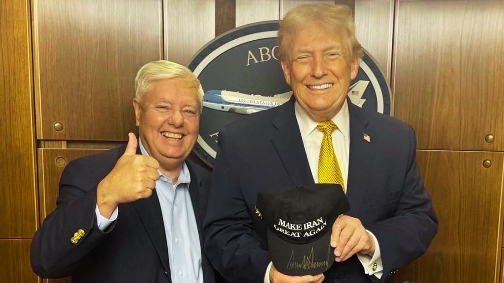 Donald Trump News | us iran conflict | khamenie protest | iran protest news Donald Trump News | us iran conflict | khamenie protest | iran protest news