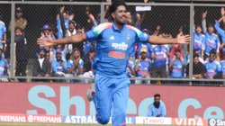 IND vs NZ: हर्षित राणा ने डेवोन कॉनवे को लगातार 5वीं बार किया आउट, हार्दिक ने सुपरमैन अंदाज में लपका कैच