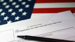 पाकिस्तान को अमेरिका से बड़ा झटका, आप्रवासी वीजा पर रोक; ‘पब्लिक चार्ज’ न बनें इसलिए सख्ती, लिस्ट में 74 अन्य देश भी