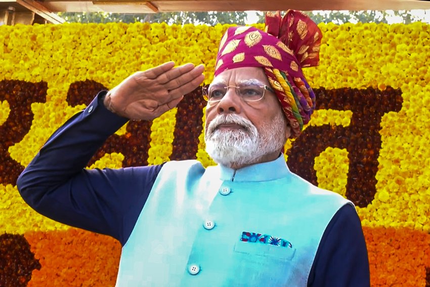 Republic Day Parade at Kartavya Path Highlights Leadership of President Murmu and PM Narendra Modi