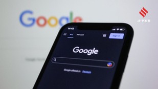 Jennifer Lopez Green Versace Dress The Story Behind Google Image Search