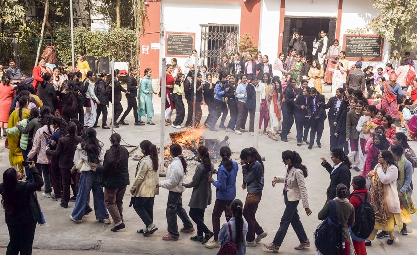Lohri in Patna college