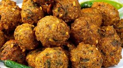 Mangoda Recipe : मकर संक्रांति पर बनाएं मूंग दाल के मंगोड़े, हरी चटनी के साथ करें सर्व, स्वाद चखते ही मेहमान करेंगे तारीफ