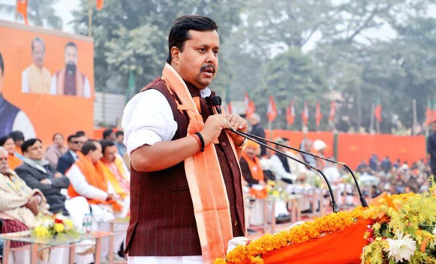 Nitin Nabin Education