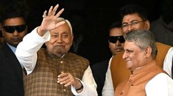 बिहार में अब बुजुर्गों को घर बैठे मिलेगी जमीन/फ्लैट की रजिस्ट्री कराने की सुविधा, नीतीश कुमार ने किया ऐलान