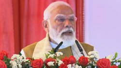 छोटे कारोबारियों से यात्रियों तक बड़ी खुशखबरी: पीएम मोदी ने स्वनिधि क्रेडिट कार्ड को किया लॉन्च, 4 नई ट्रेनों को भी दिखाई हरी झंडी