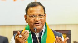 JCB से फूलों की बारिश, 12000 गाड़ियों का काफिला; UP BJP चीफ पंकज चौधरी के स्वागत में दिखा शक्ति प्रदर्शन