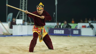 बर्फ बेचने वाले का बेटा बना गोल्ड मेडलिस्ट; युवाओं को प्रेरित करेगी राजा दास की संघर्षगाथा